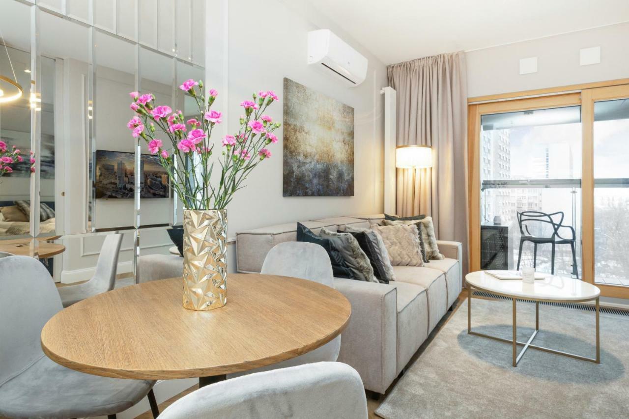 ורשה Mennica Residence Apartments By Renters Prestige מראה חיצוני תמונה