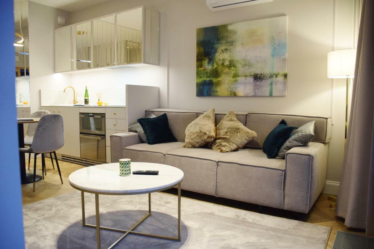 ורשה Mennica Residence Apartments By Renters Prestige מראה חיצוני תמונה